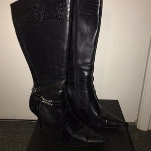 🌟Women’s Black/Faux Snake Leather Hell Boots‼️